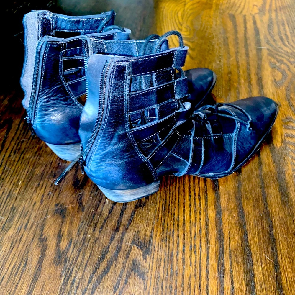 BRAND NEW free people black boots